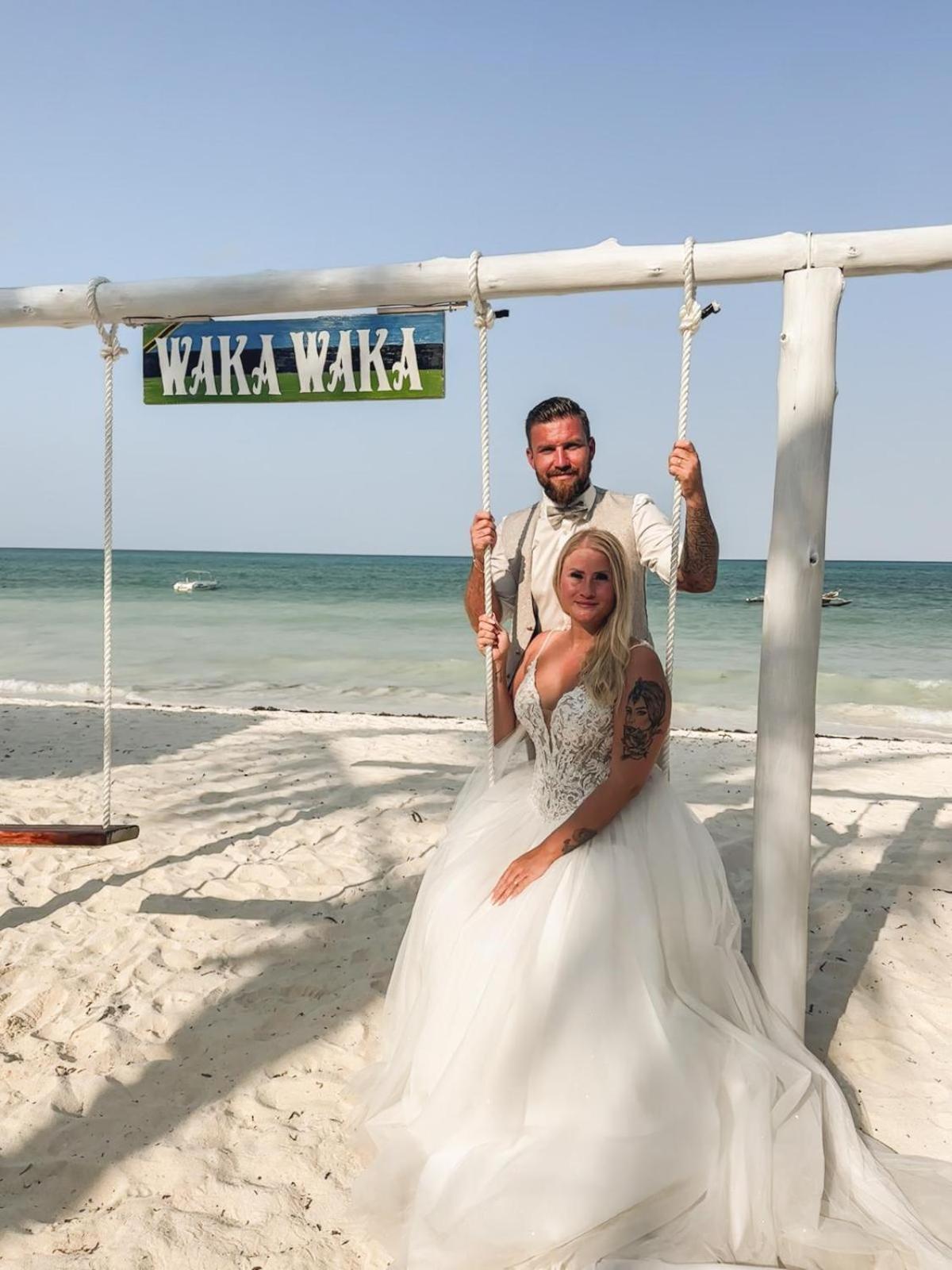 לינה וארוחת בוקר פוואני מצ'אנגני Waka Waka מראה חיצוני תמונה